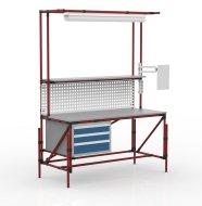 Arbeitsplatz 22112841 - 2