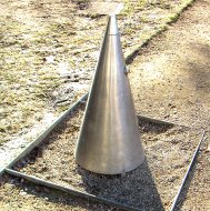 Wasserspender aus Edelstahl, in Kegelform