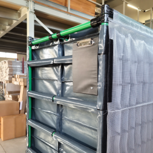 Logistikwagen mit Textileinsätzen