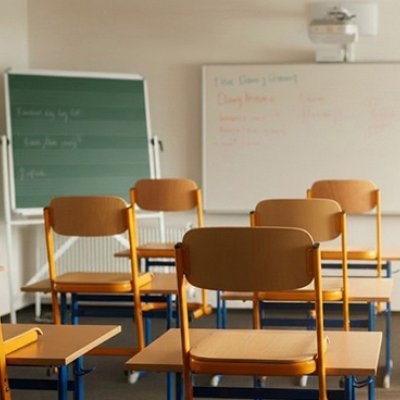 Ausrüstung für Schulen