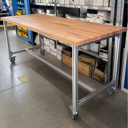 Fahrbarer Arbeitstisch aus Aluminiumprofilen, Breite 2000 mm - 4